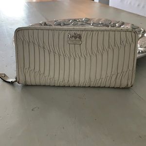 Authentic Cream Coach Clutch / Wallet